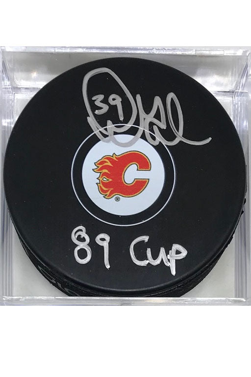 Calgary Flames Doug Gilmour Autograph Puck