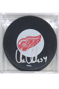 Detroit Red Wings Chris Chelios Autograph Puck